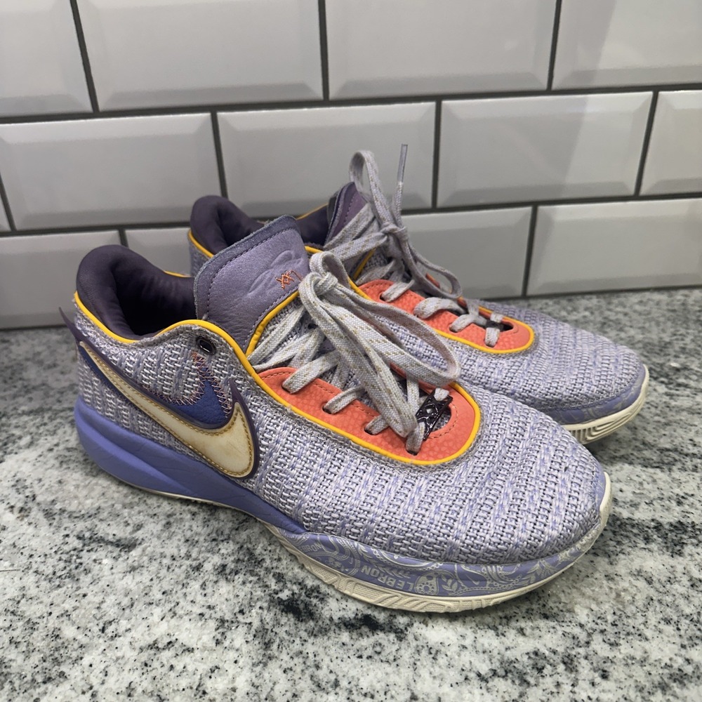 Size 9.5 Nike LeBron 20 Low Purple Gold Shoes DJ5423-500 Violet Frost Basketball